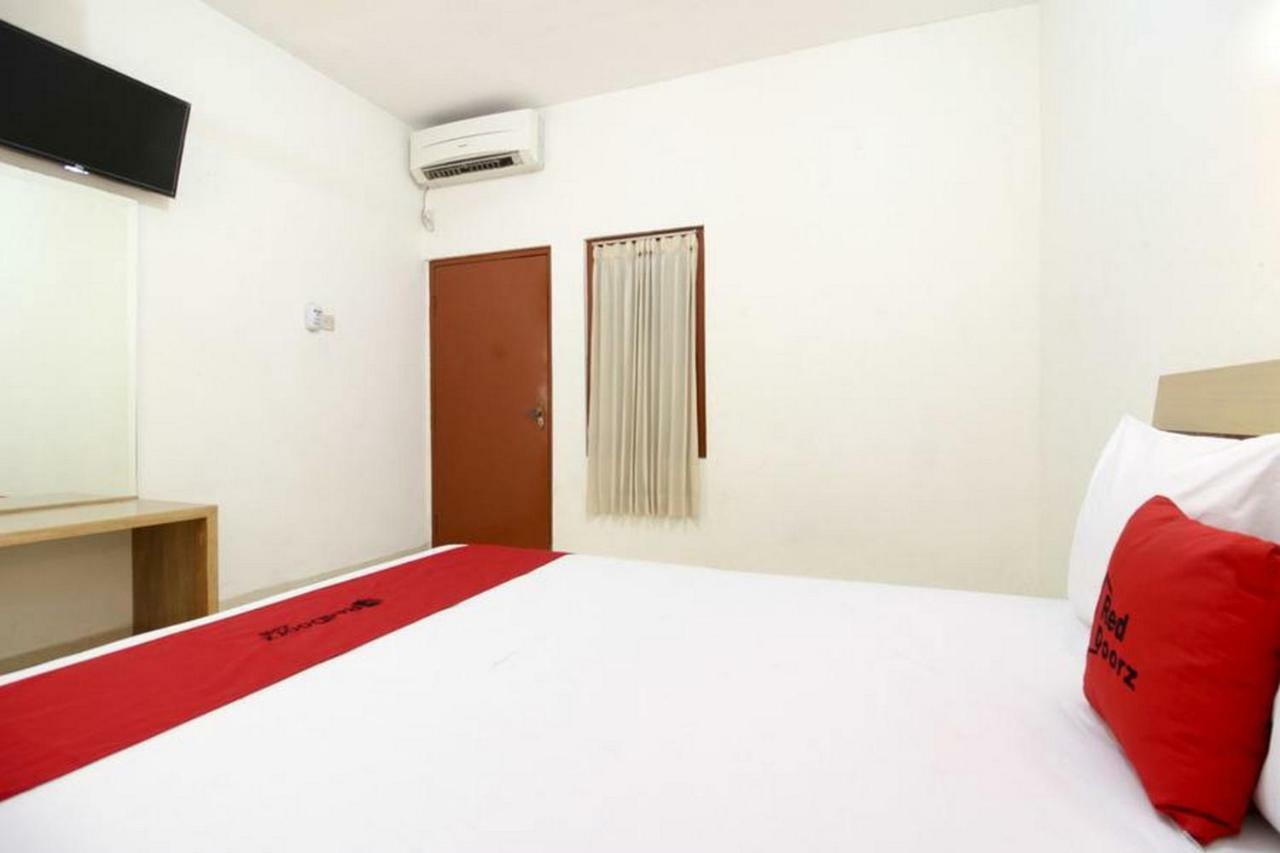 Reddoorz Syariah At Jalan Menteri Supeno Hotel Yogyakarta Eksteriør billede